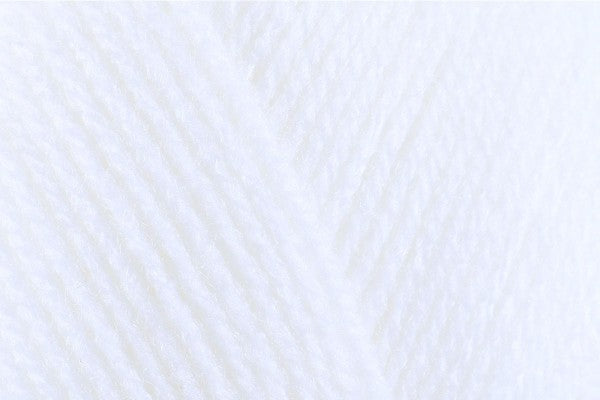James C Brett supersoft baby dk