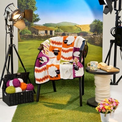 WYS Shaun the sheep crochet blanket yarn bundle
