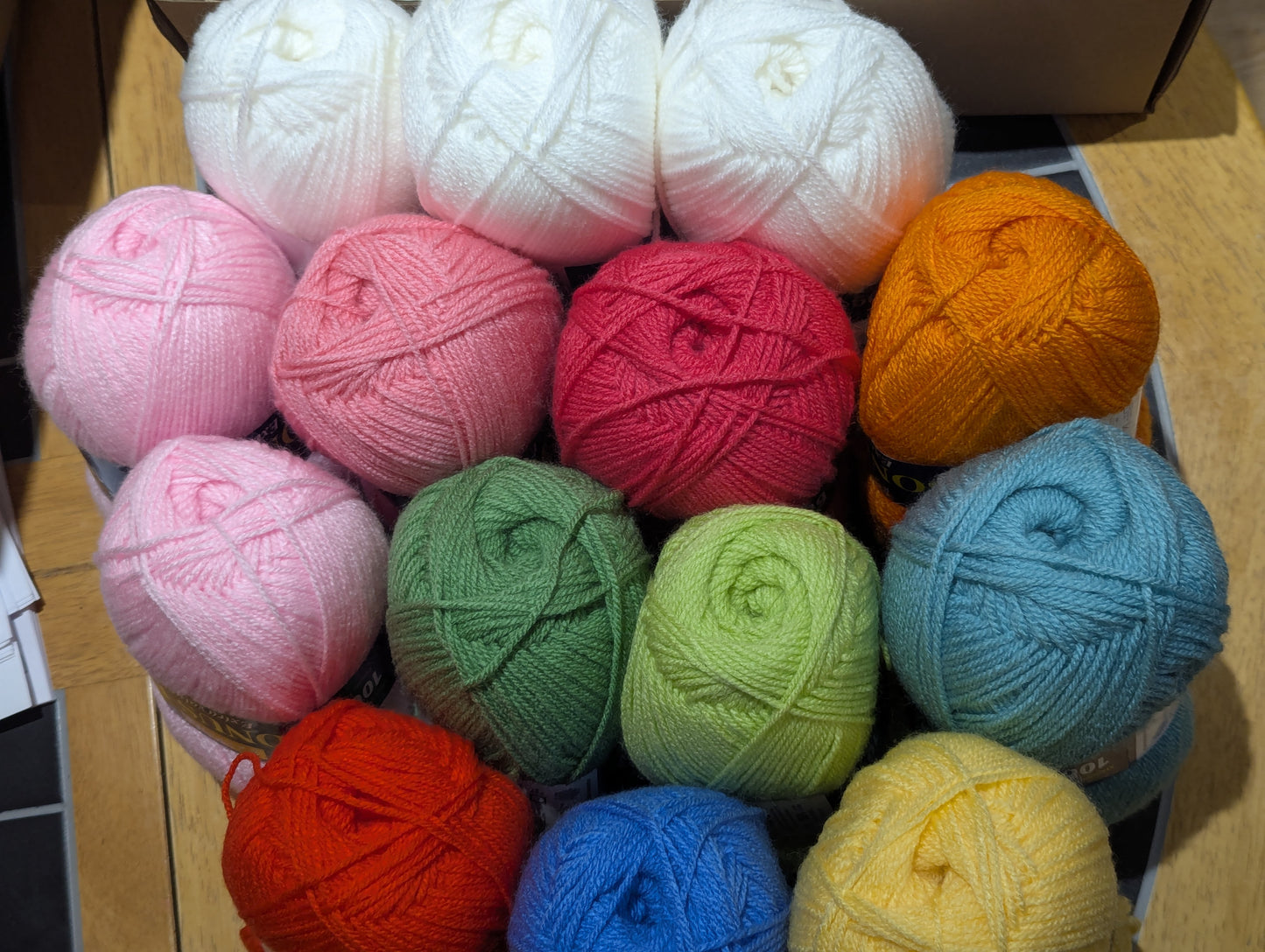 Sirdar summer picnic blanket crochet along