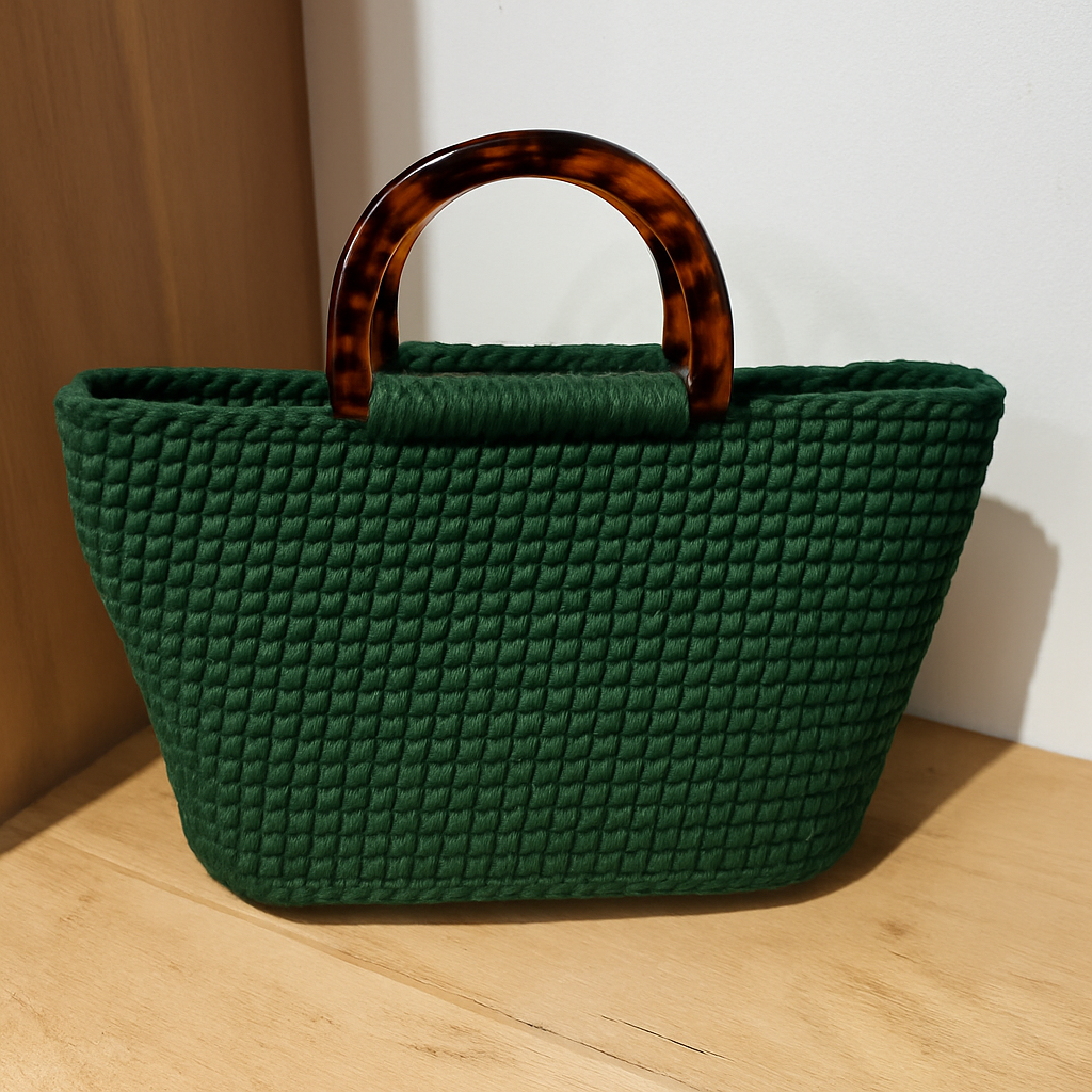 Oval handbag crochet kit