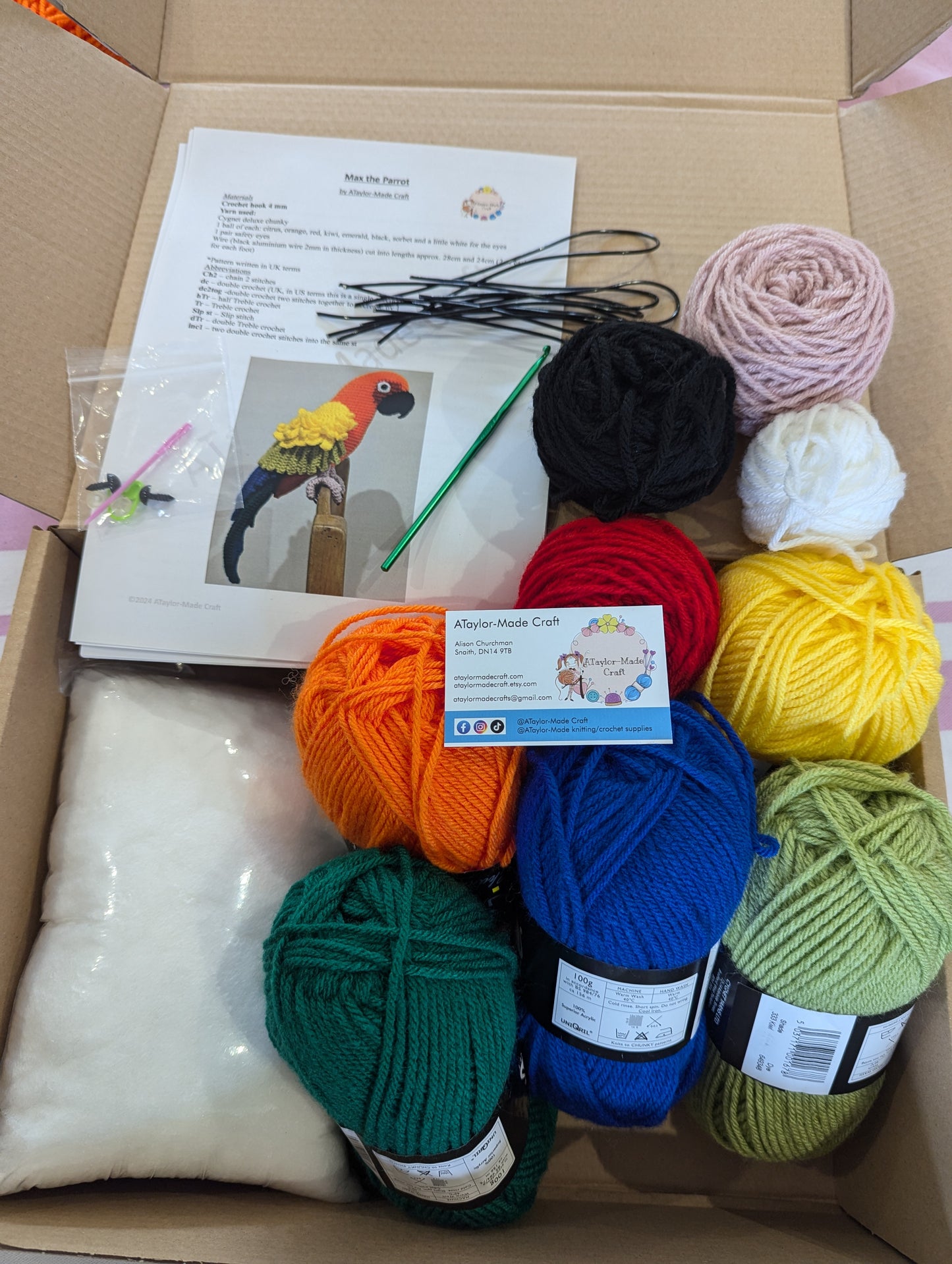 Crochet Max The Parrot kit