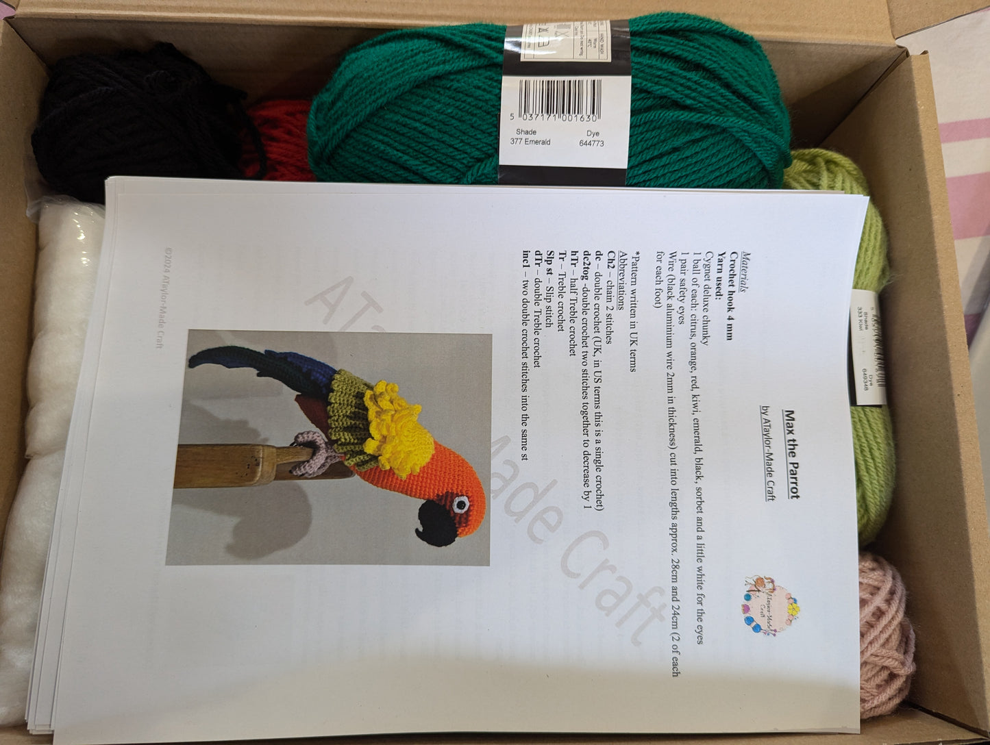 Crochet Max The Parrot kit