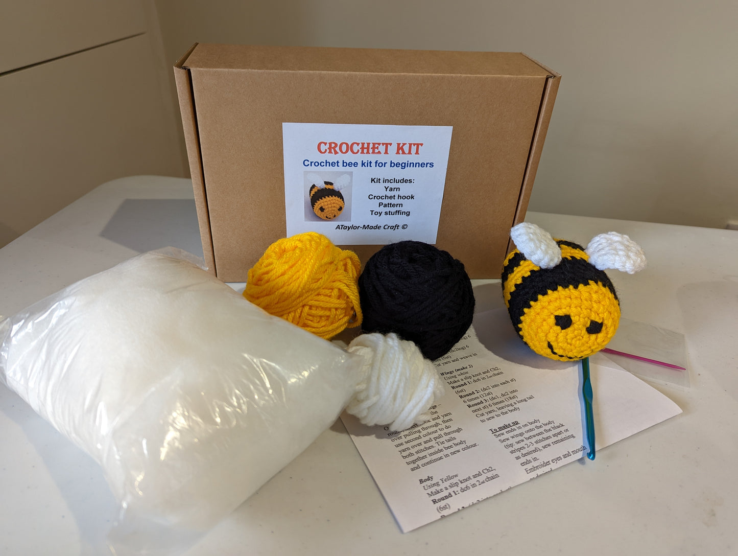 Beginners crochet bee kit